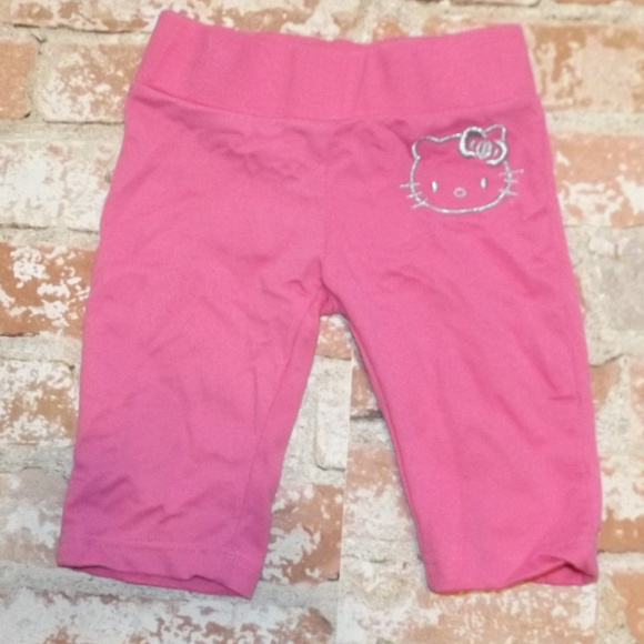 Hello Kitty 2 pc Capri set - Picture 3 of 3